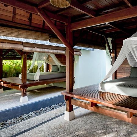 Melasti Beach Bungalows Amed  Luaran gambar