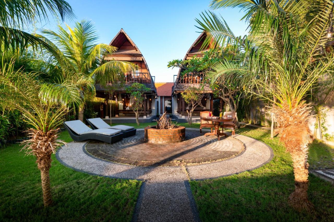 Melasti Beach Bungalows Amed  Luaran gambar