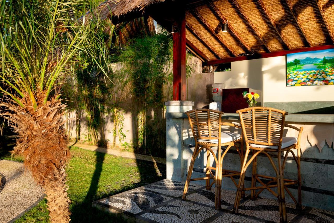 Melasti Beach Bungalows Amed  Luaran gambar